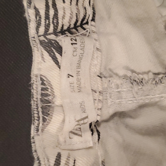 Girls printed shorts - Picture 10 of 10